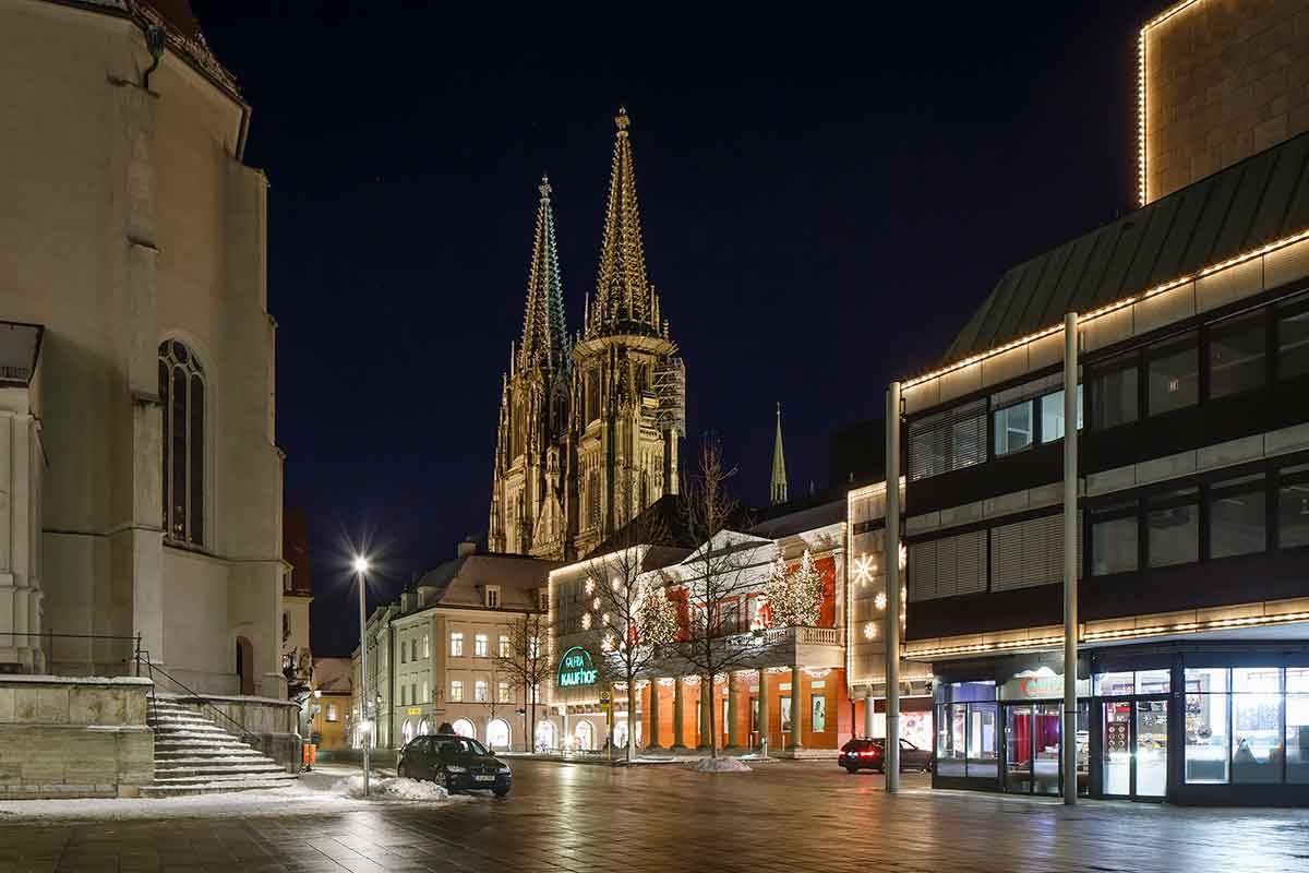 Gebäudeanstrahlung - Neupfarrplatz