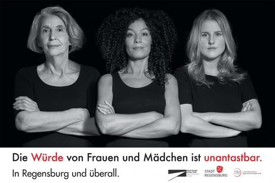 Plakat- Postkartenaktion "Die Würde der Frauen ist unantastbar" (C) Kölner Initiative gegen sexualisierte Gewalt; Foto: Bettina Flitner 