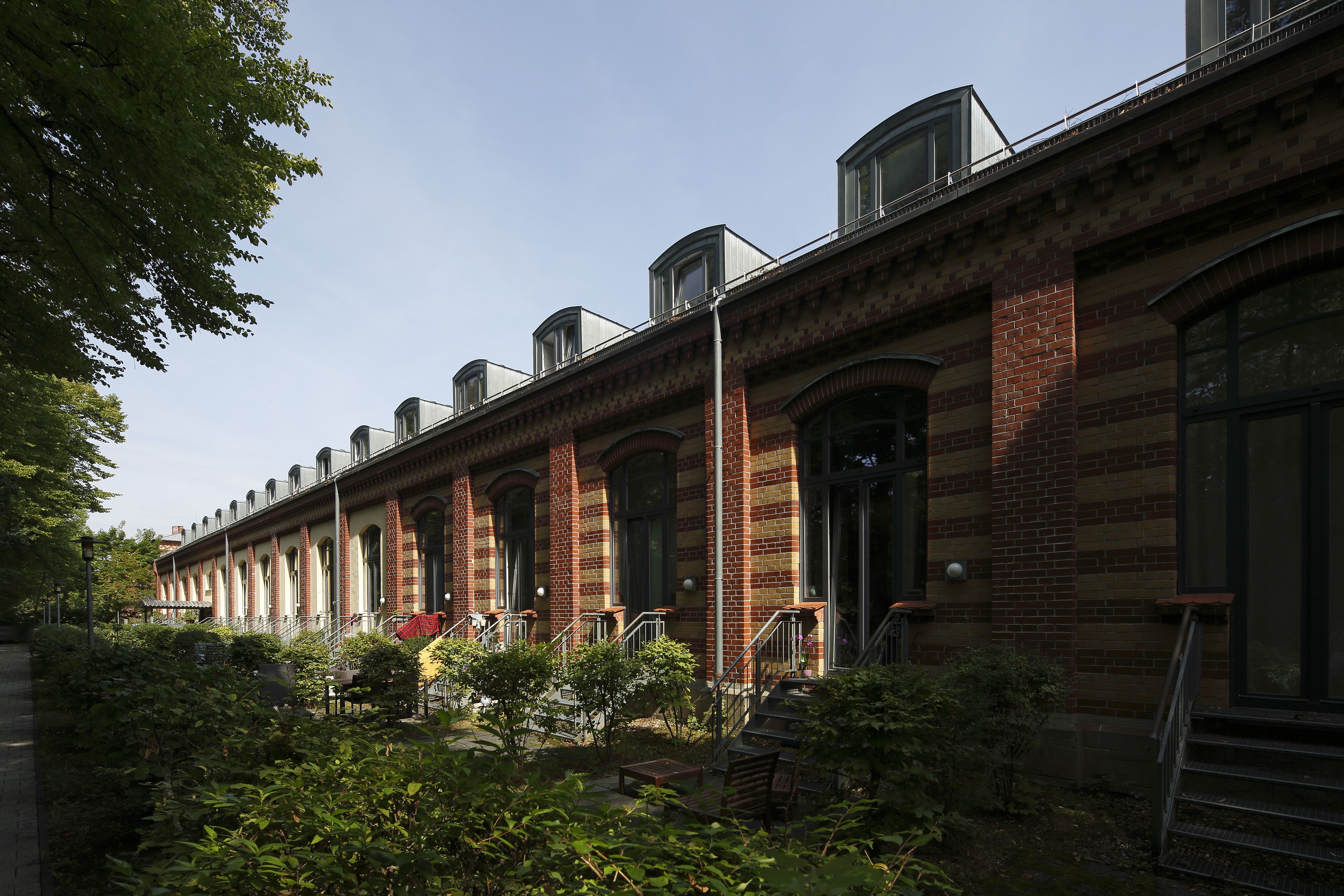 Fotografie: Die ehemalige Reithalle wurde zu Apartements umgebaut.