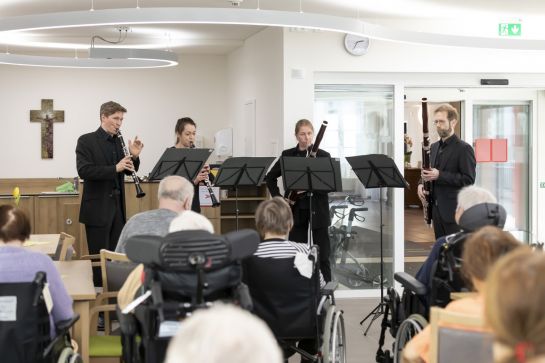 Stiftungen - Musikspielende bei einem Frühlingskonzert