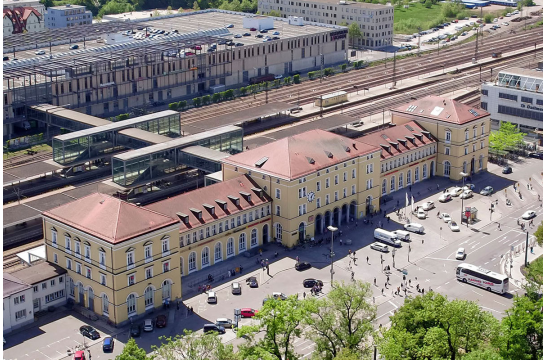 Der Bahnhof aus der Luft