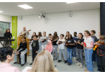 Einweihung des Erweiterungsbaus der Pestalozzi Mittelschule mit der Oberbürgermeisterin Gertrud Maltz-Schwarzfischer mit einer musikalischen Einlage der Schülerinnen und Schüler 