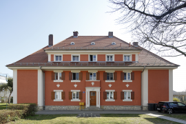Fotografie – Rotes Siedlerhaus im Stadtteil Reinhausen