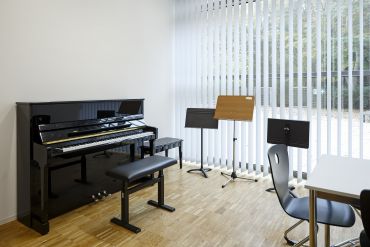 (C) Musikpavillion mit Klavier 2017