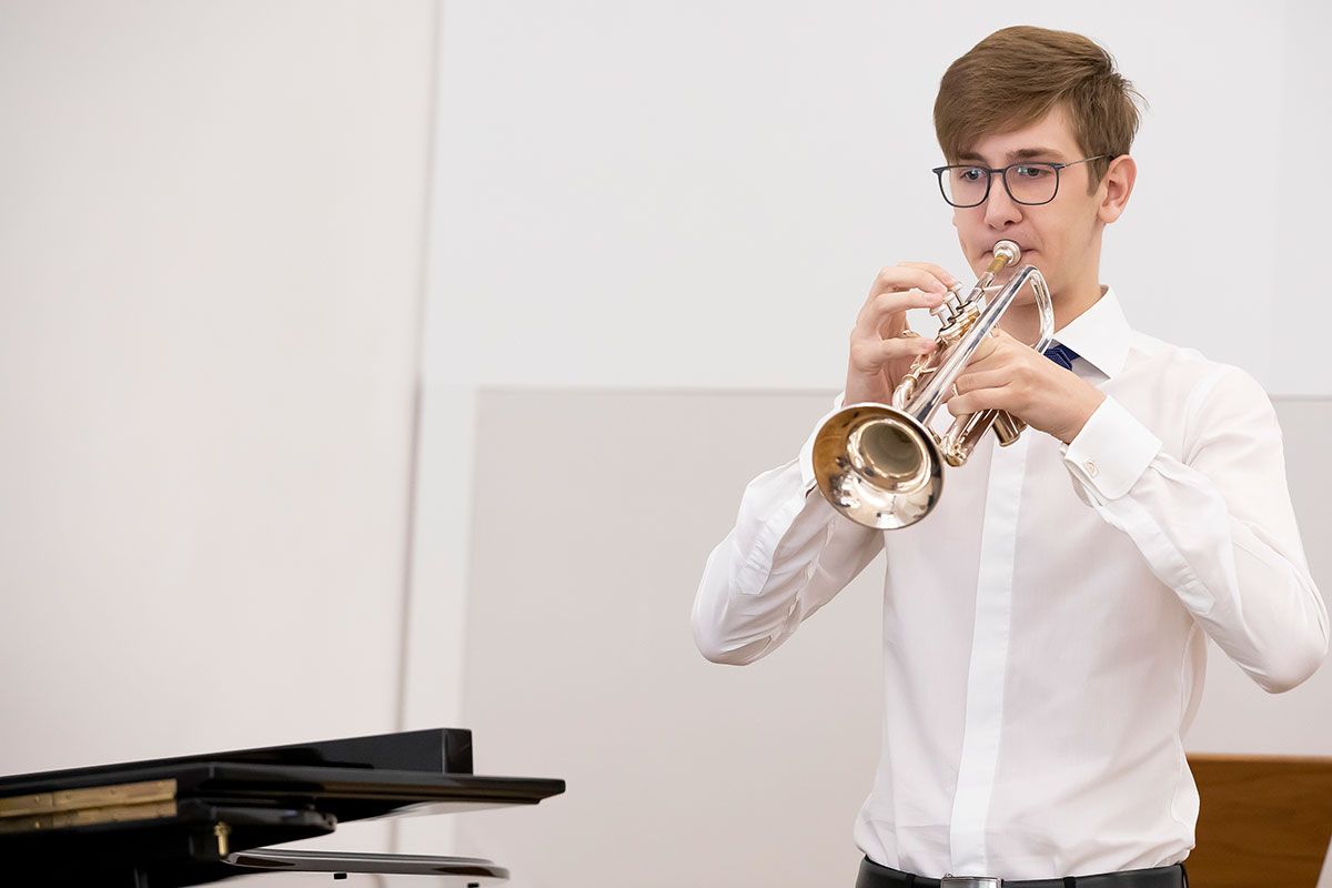 Hildegard-Schmalzl-Musikstiftung - Preisverleihung 2022 - im Bild Preisträger Johannes Troiber
