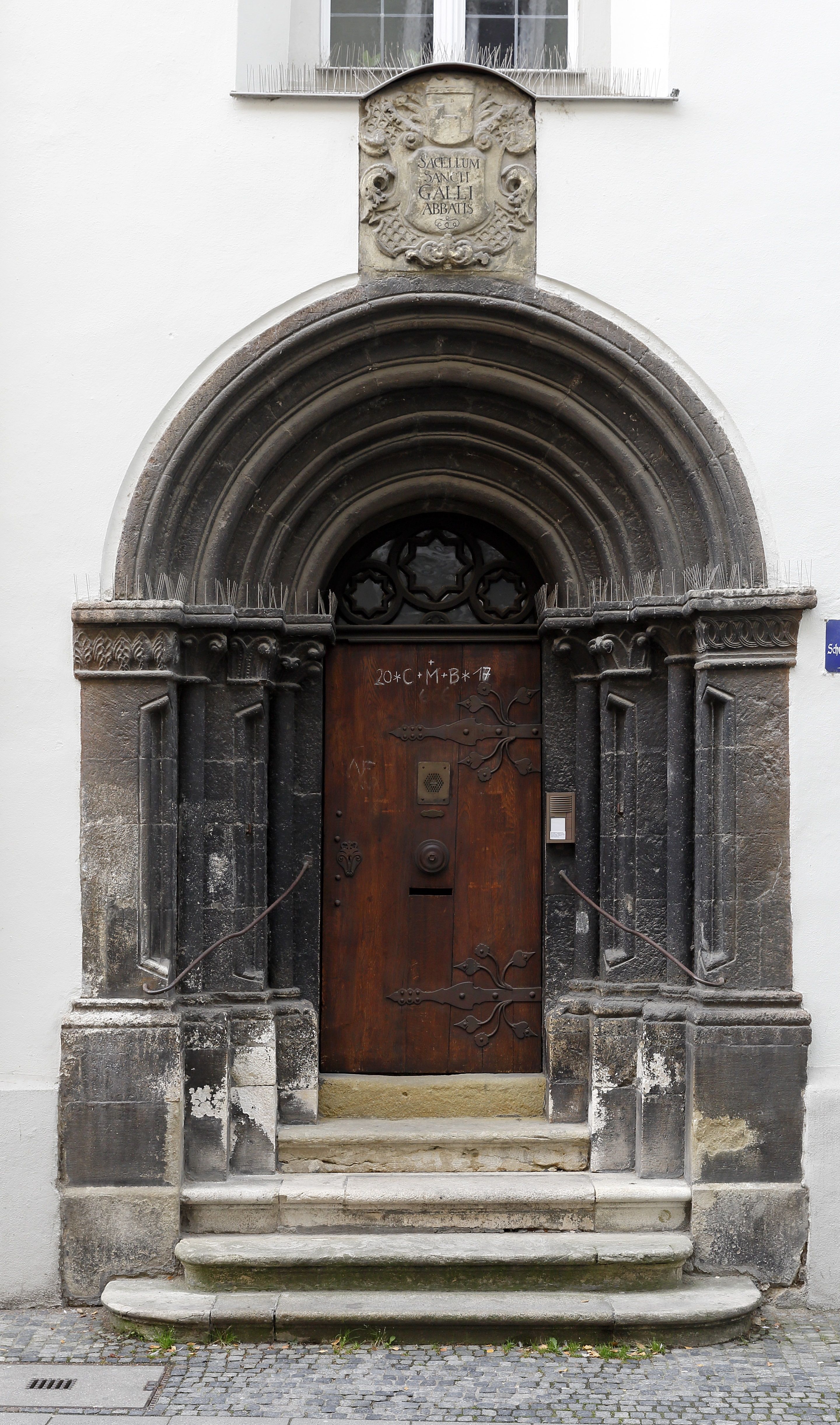 Fotografie - Eingang zum Haus