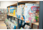 Fotografie - In der Bücherei Nord können viele Spiele ausgeliehen werden. © Susanne Jakowski