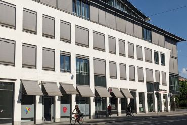 Fotografie: Raum für Engagement an der Ecke D.-Martin-Luther Straße / Hemauerstraße