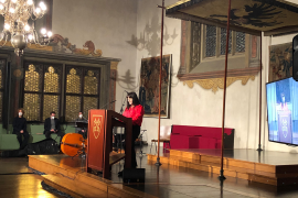 Rede Gözde Karababa am 27. Januar live aus dem Historischen Reichssaal des Alten Rathauses zum Internationalen Gedenktag an die Opfer des Nationalsozialismus.