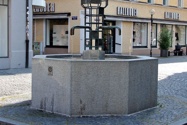 Viereimerbrunnen (c) Stadt Regensburg, Hana Bejlková