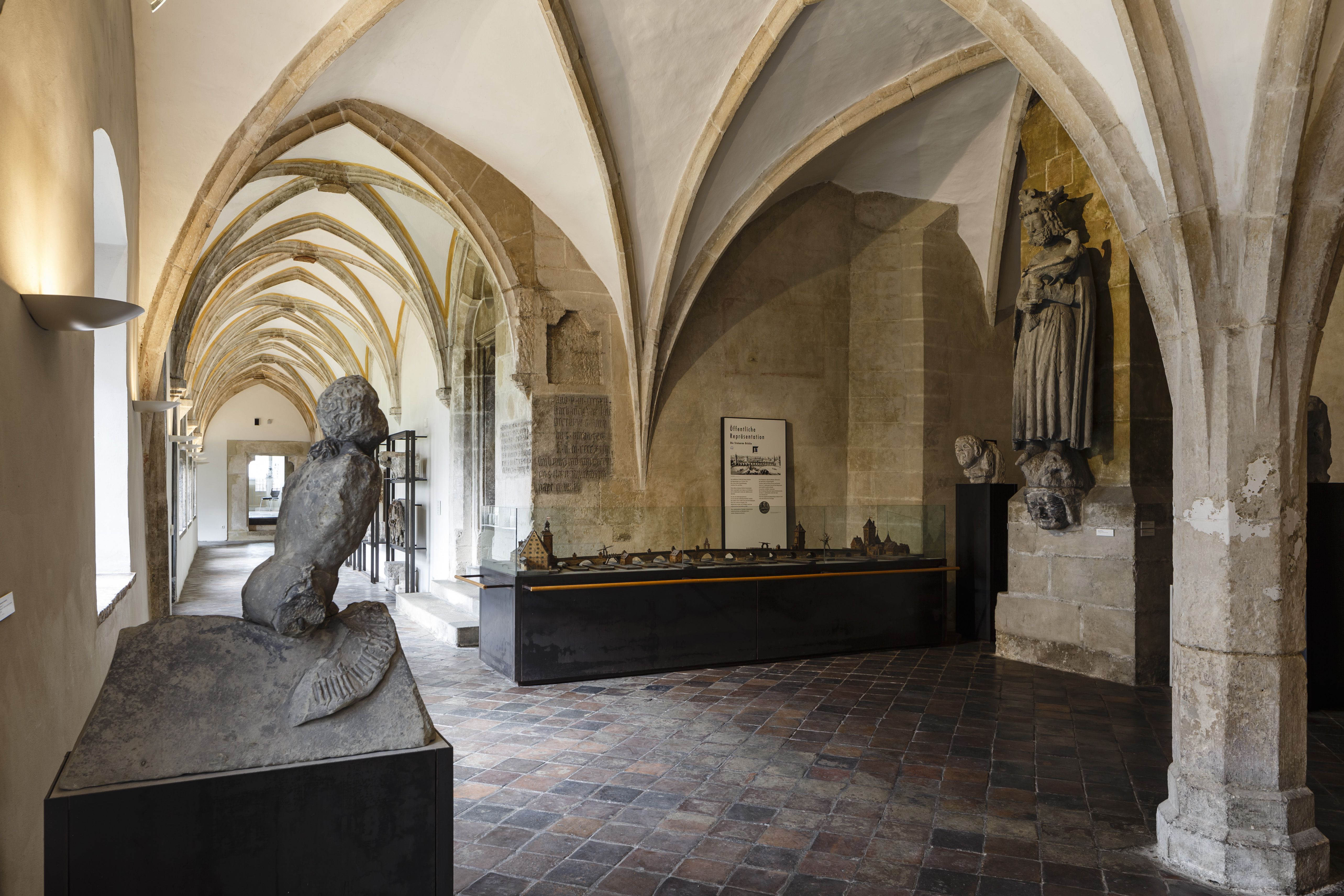 Historisches Museum Innenräume mit Exponaten