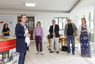 Fotografie: Oberbürgermeisterin Gertrud Maltz-Schwarzfischer begrüßte die Gäste bei der Eröffnung der neuen Räumlichkeiten.