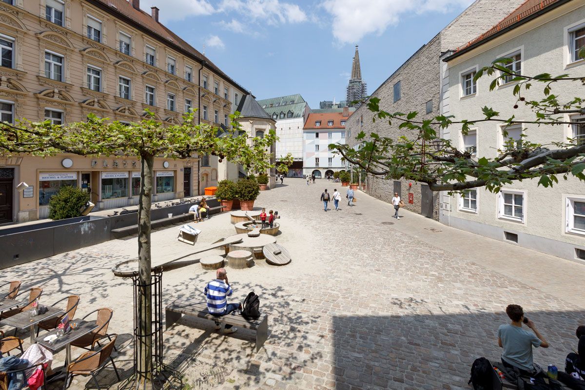 Fotografie: Spielpunkt am St.-Kassians-Platz