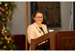 Verleihung des Brückenpreises 2022 - Oberbürgermeisterin Gertrud Maltz-Schwarzfischer am Rednerpult