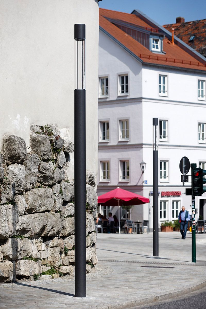 Straßenbeleuchtung - Leuchtstelen St.-Georgen-Platz - Blick nach Norden