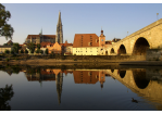 Steinerne Dom Salzstadel in Abendsonne © Stadt Regensburg Peter Ferstl