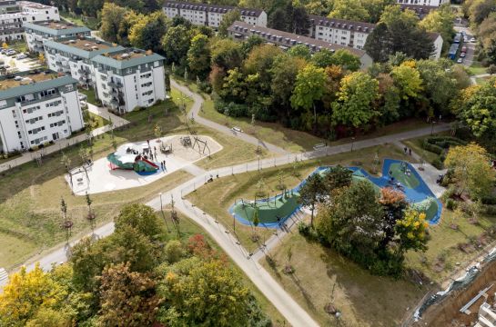 Fotografie: Luftaufnahme des Drachenspielplatzes im Brixen-Park