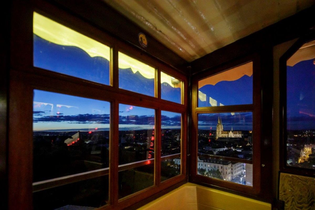 Fotografie - Blick aus Riesenrad zur blauen Stunde