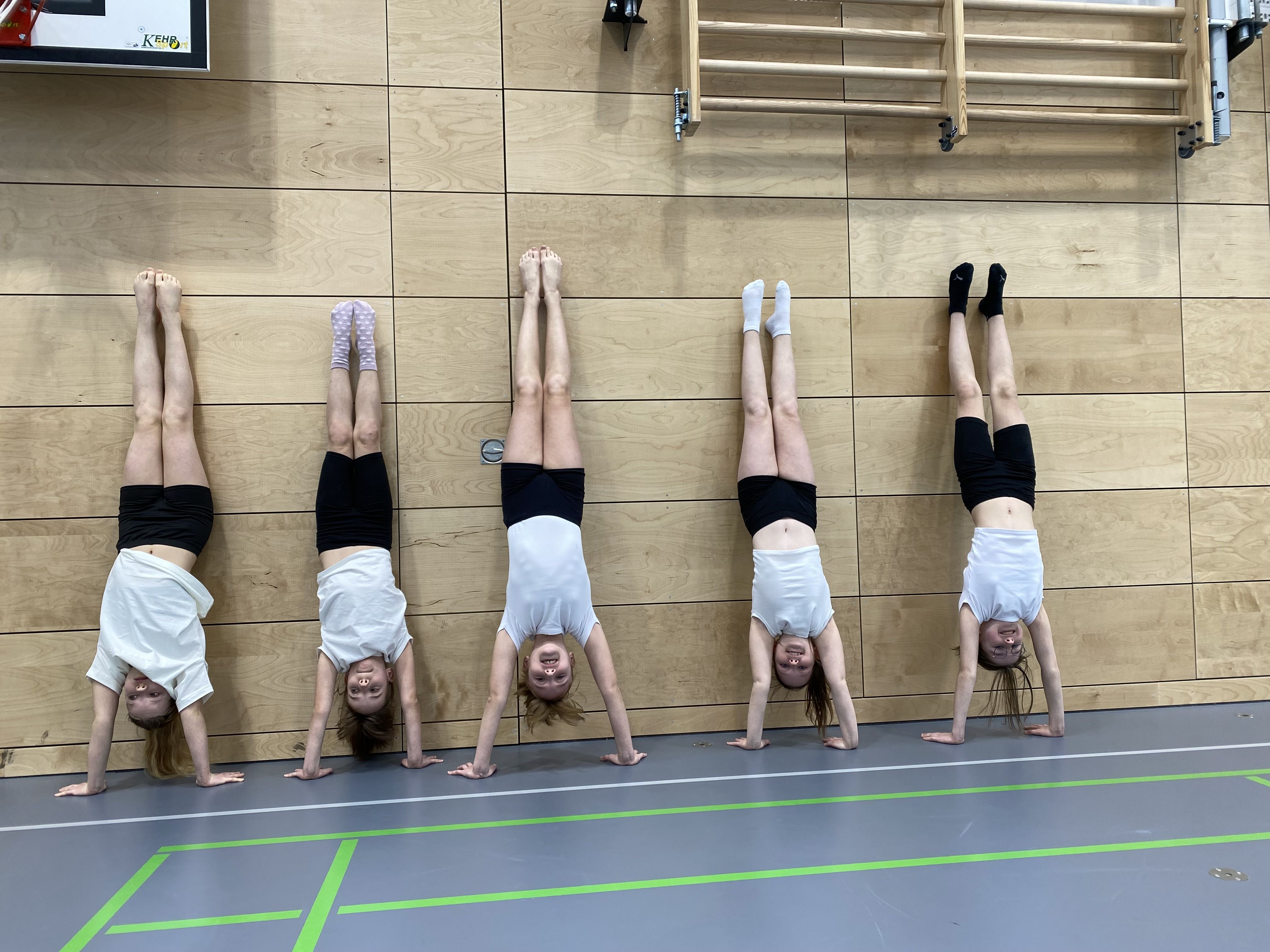 Handstand