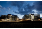 Architekturpreis 2019 - Parkhaus der Universität Regensburg - Foto des Gebäudes bei Nacht