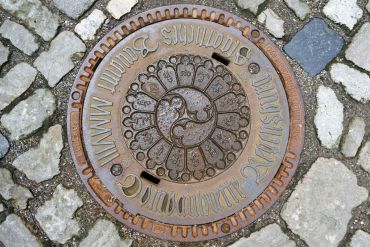 Kanaldeckel - Dombauhütte Motiv 2