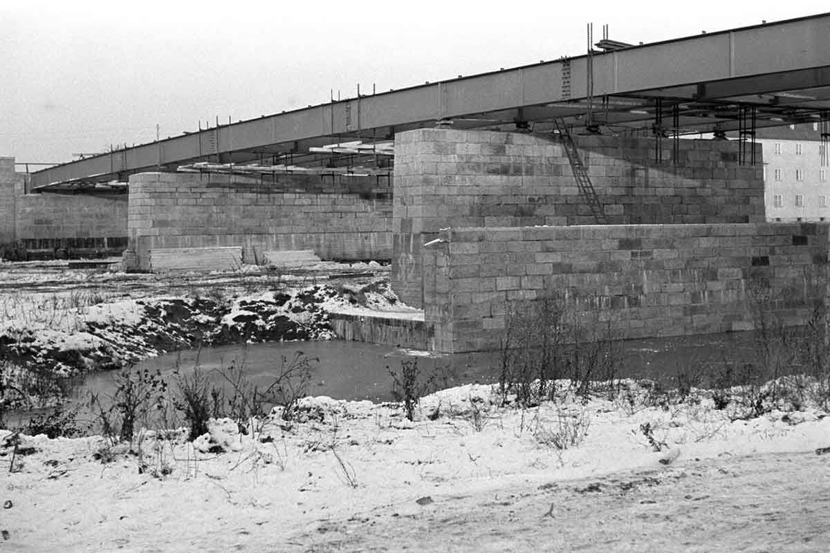 Rückblick - Nibelungenbrücke 1952