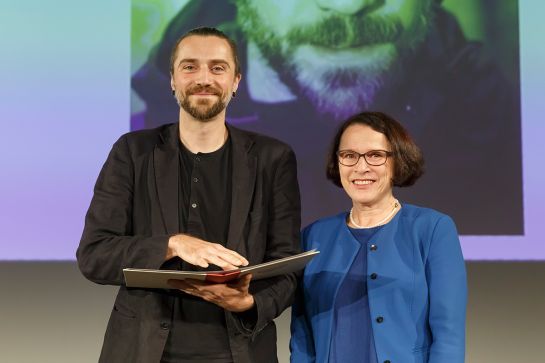 Johannes Molz - Kulturförderpreisträger 2019 - im Bild mit Bürgermeisterin Gertrud Maltz-Schwarzfischer