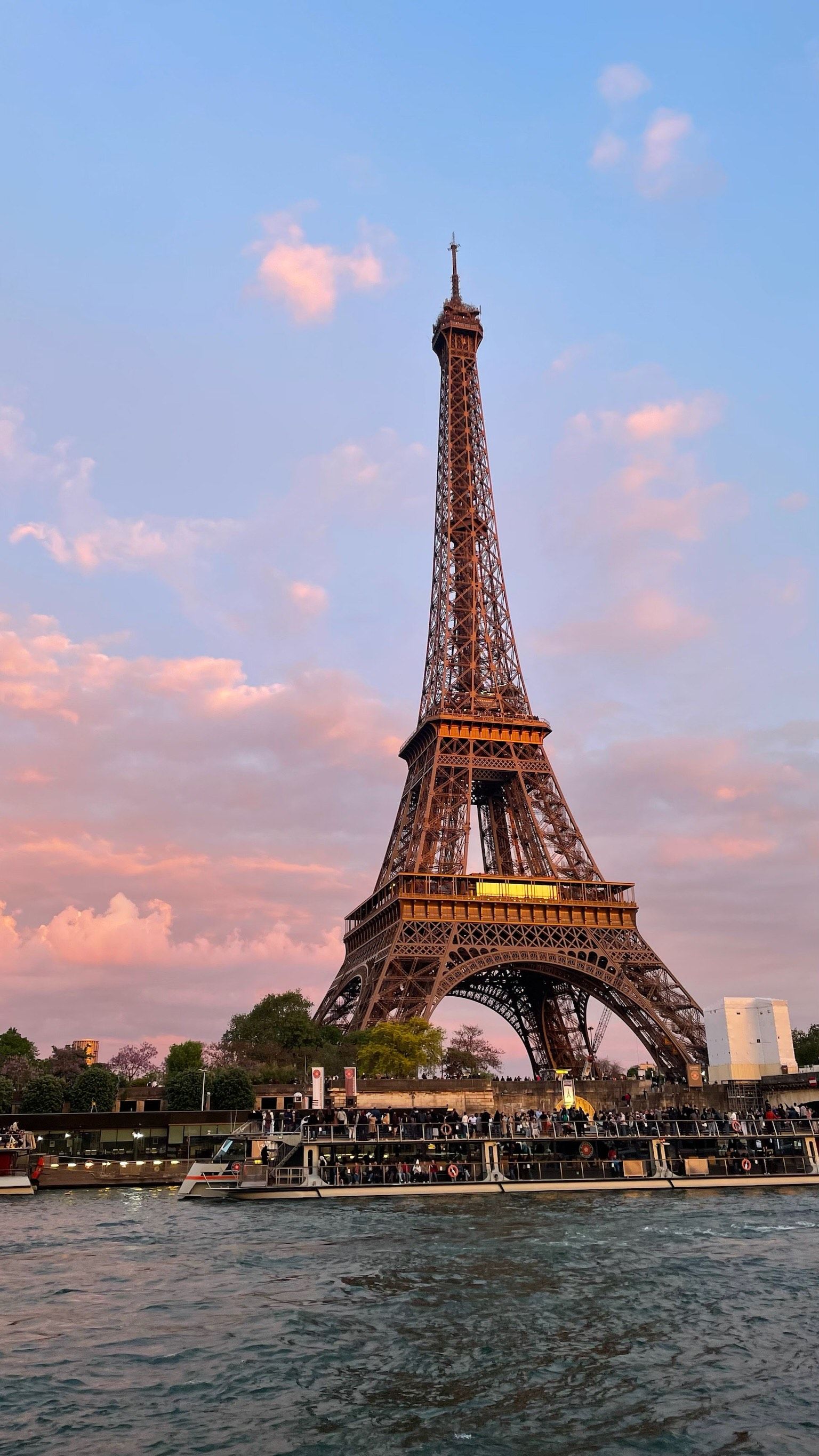 Auslandspraktikum Frankreich Mai 2024 Eiffelturm