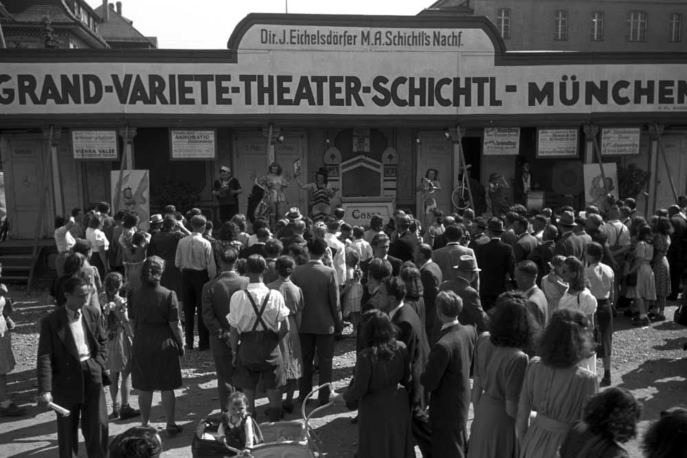Variete-Theater-Schichtl aus München auf der Dult