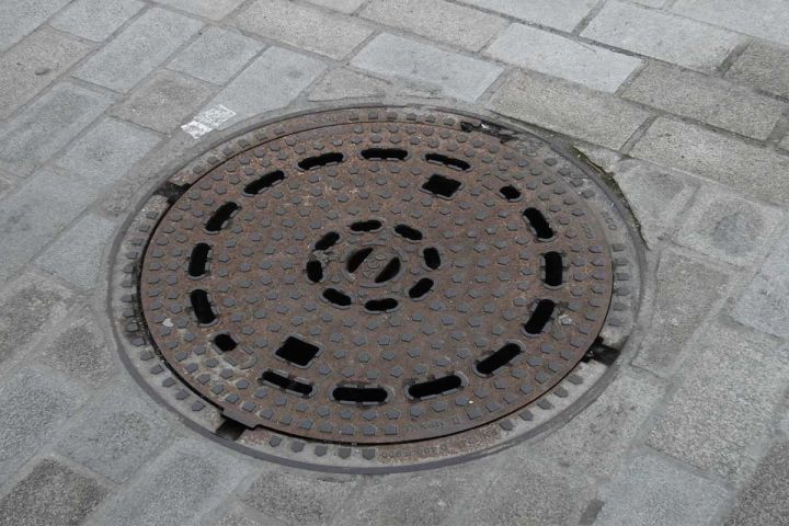 Gully Kanaldeckel Schachtdeckel Landerwappen Schachtabdeckung