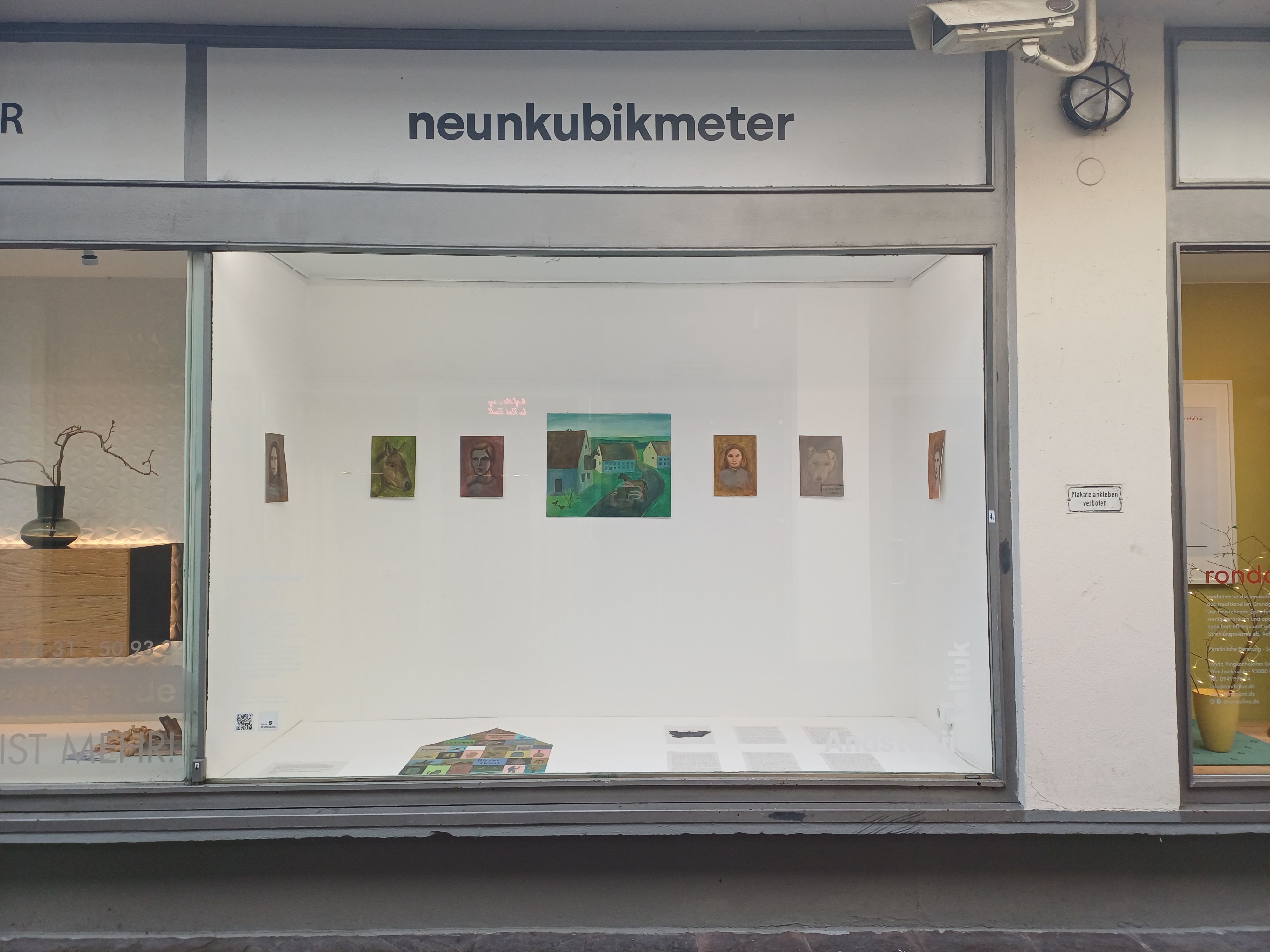 Fotografie – Blick in das Schaufenster von neunkubikmeter
