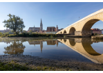 Bildmaterial - Steinerne Brücke und Dom (C) Bilddokumentation Stadt Regensburg