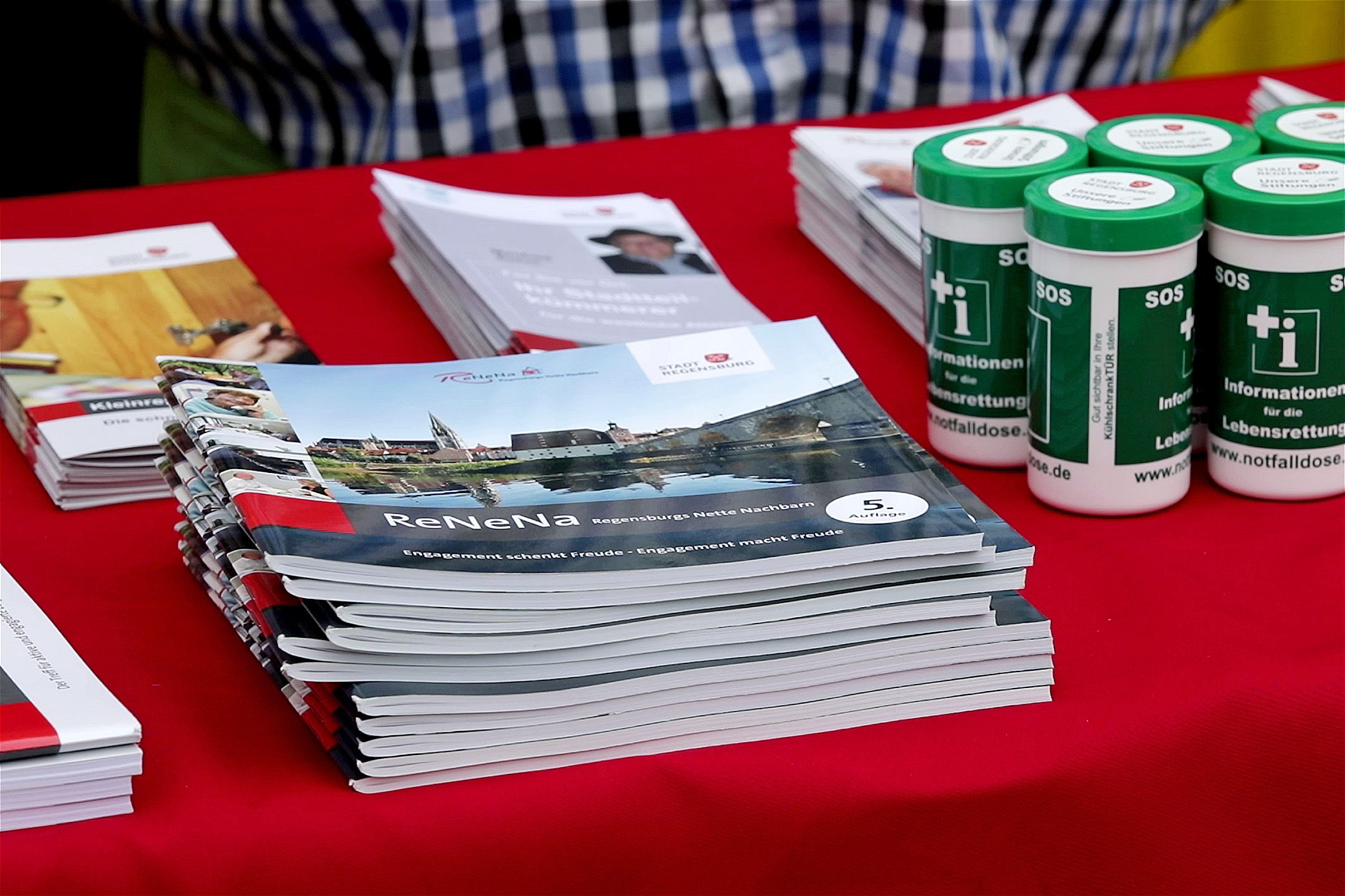 Infostand von „Regensburgs nette Nachbarn – ReneNa“