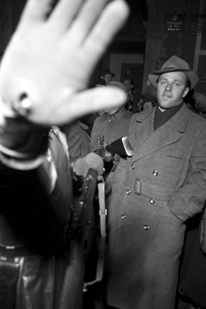 "Die Sünderin" führte zu Auseinandersetzung zwischen Filmgegnern, Filmbefürwortern und der Polizei