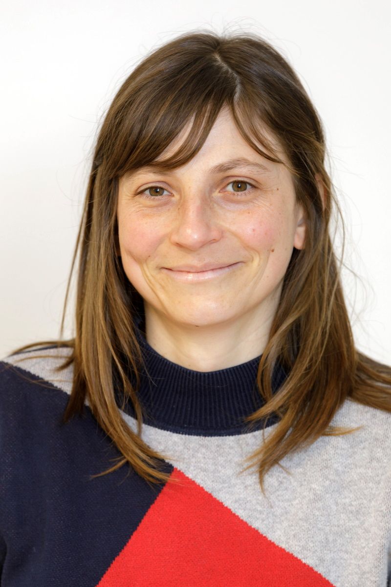 Porträt - Schwarz, Stephanie