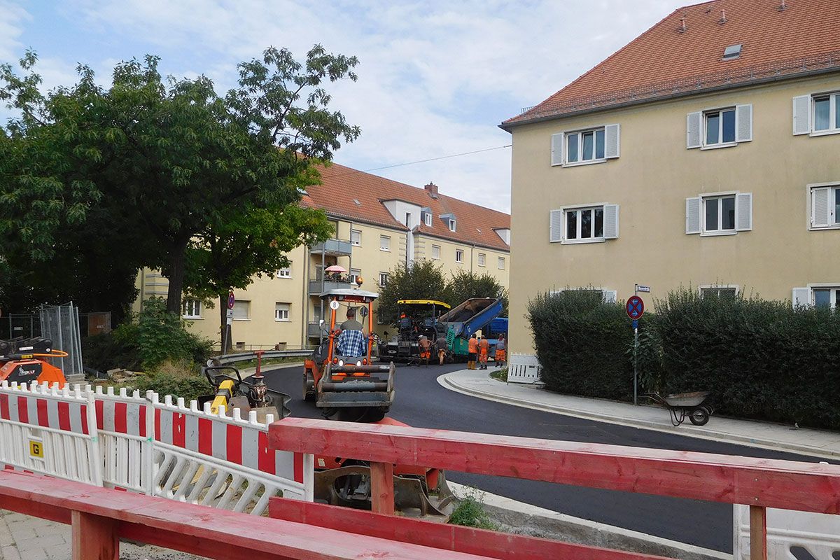 Fotografie - Aspaltierarbeiten in der Haymostraße
