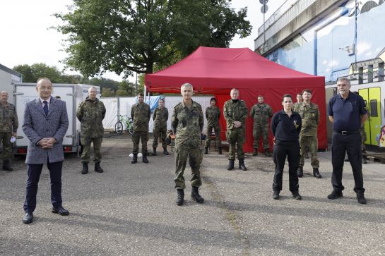 Fotografie: Am Testzentrum in vorderster Front: Melanie Neuhoff bei der Eröffnung im September 2020