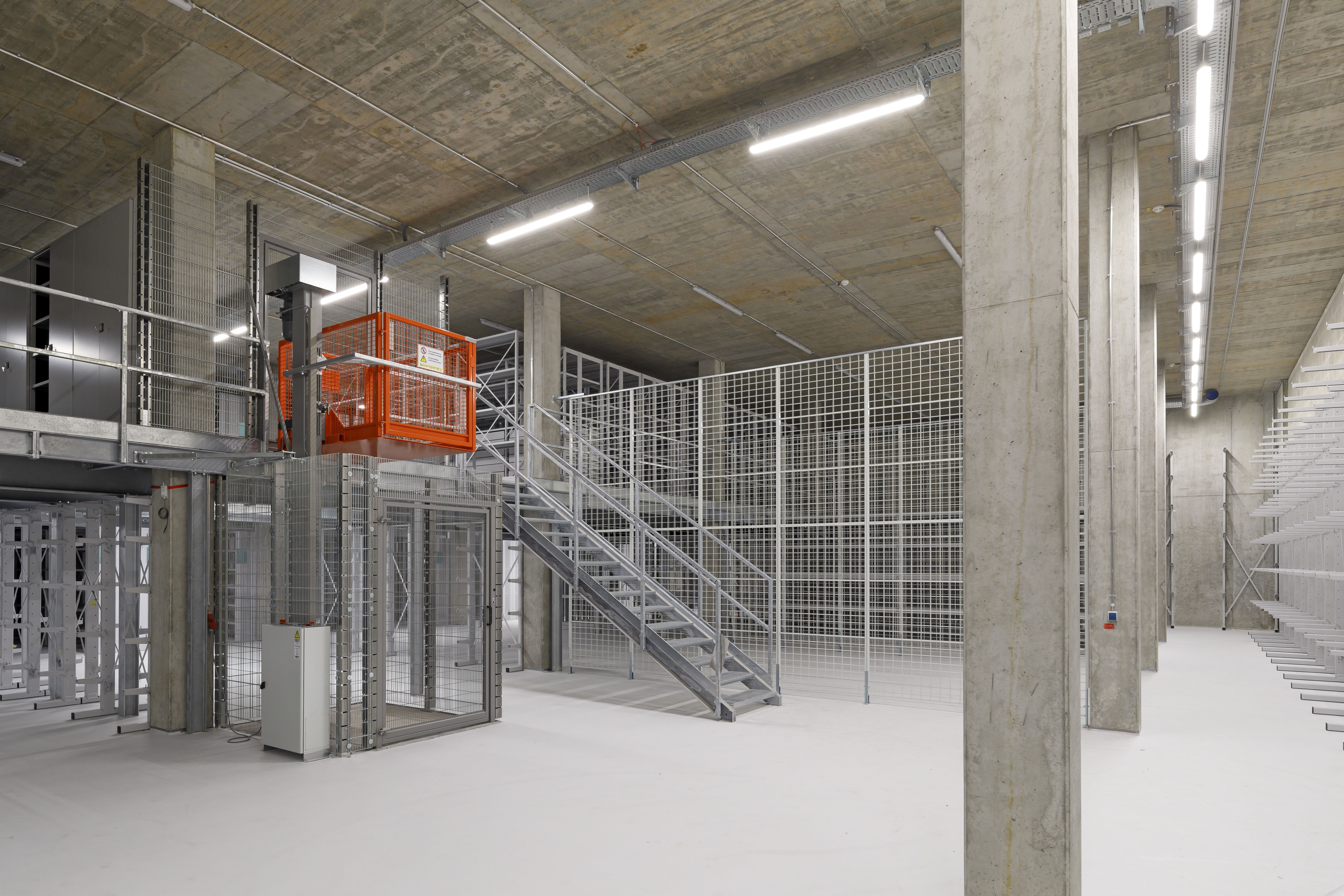 Fotografie – Zentraldepot – Regalierungsanlage 