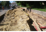 Bau der Fundamente von drei barrierefreien Wartehäuschen entlang der südlichen Maximilianstraße