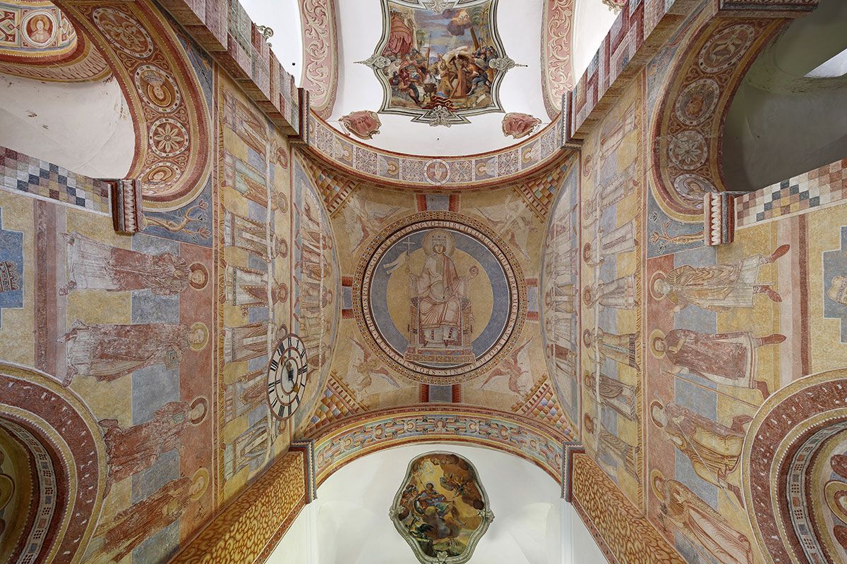 Fotografie: Sanierte romanische Fresken in der ehemaligen Klosterkirche St. Georg