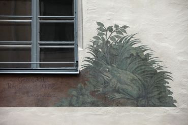 Der Frosch, der die Szene von rechts unten beobachtet, fand 1841 seinen Weg in das Fresko.