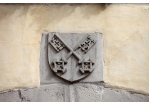Altes Rathaus - Wappen am Durchgang zum Roten Herzfleck