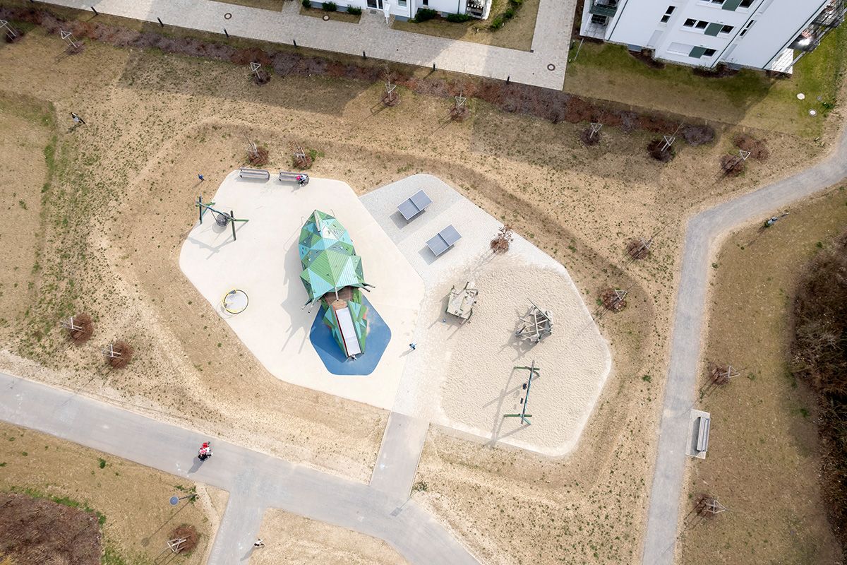 Fotografie - Luftaufnahme eines Spielplatzes aus der Vogelperspektive