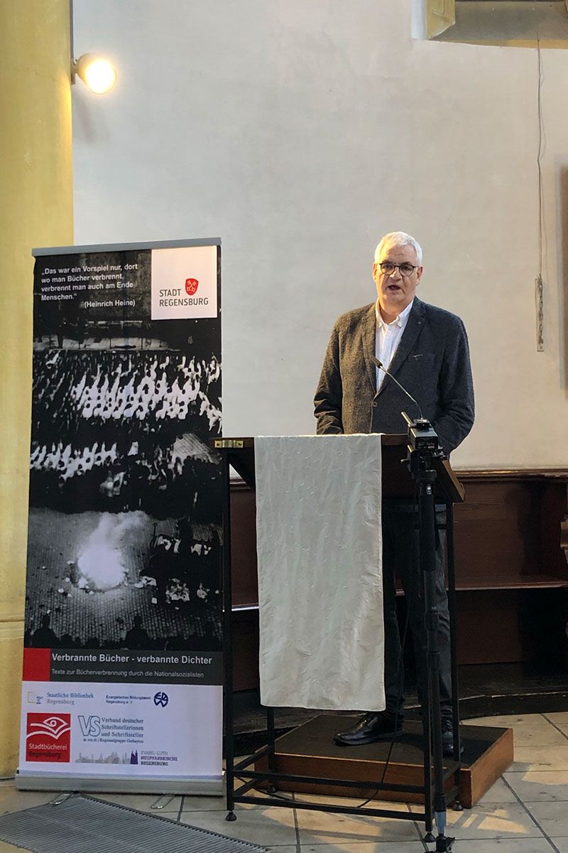 Gedenkveranstaltung Bücherverbrennung 12. Mai 2021  -Fotografie - Pfarrer Thomas Koschnitzke, Neupfarrkirche