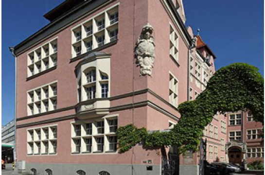 Fotografie: Gebäude am Petersweg