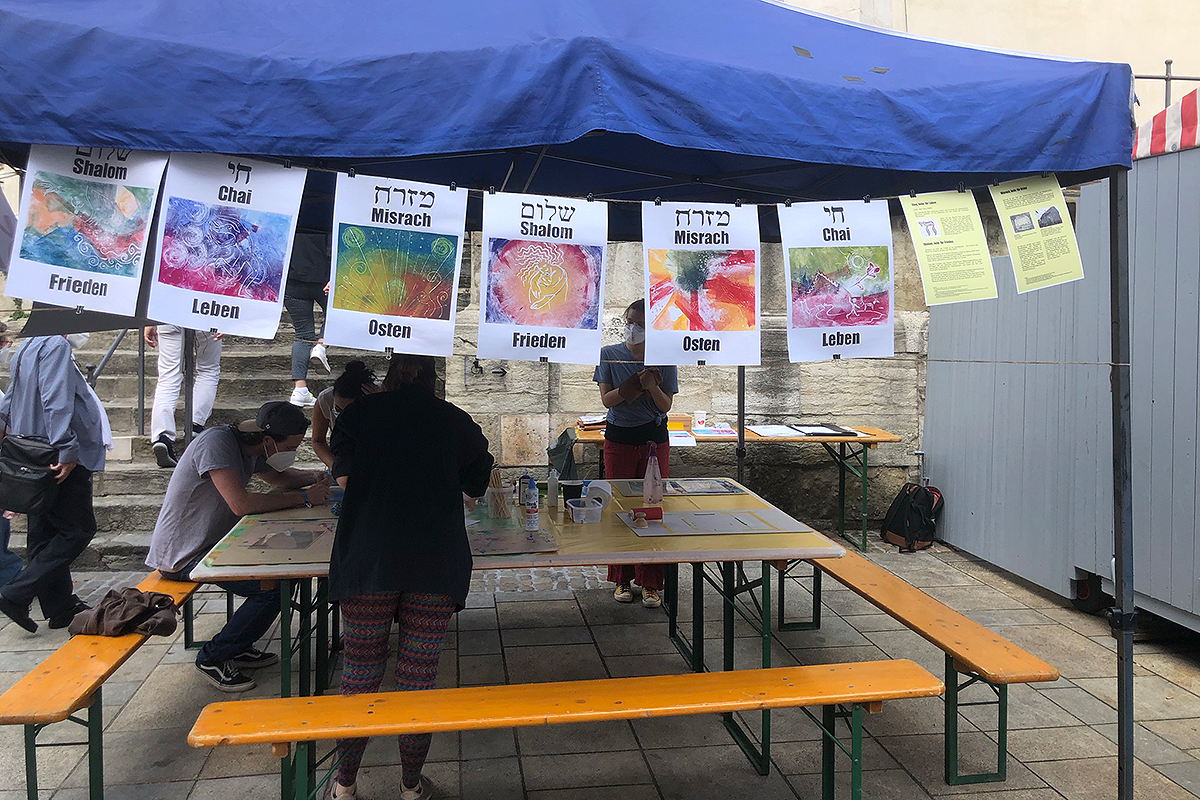Fotografie - Mitmachaktion für Kinder, Plakatgestaltung zu hebräischen Schlüssel-Begriffen