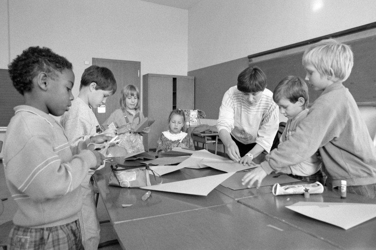 Fotografie: Vorstellung der Mittagsbetreuung in der Kreuzschule 1991