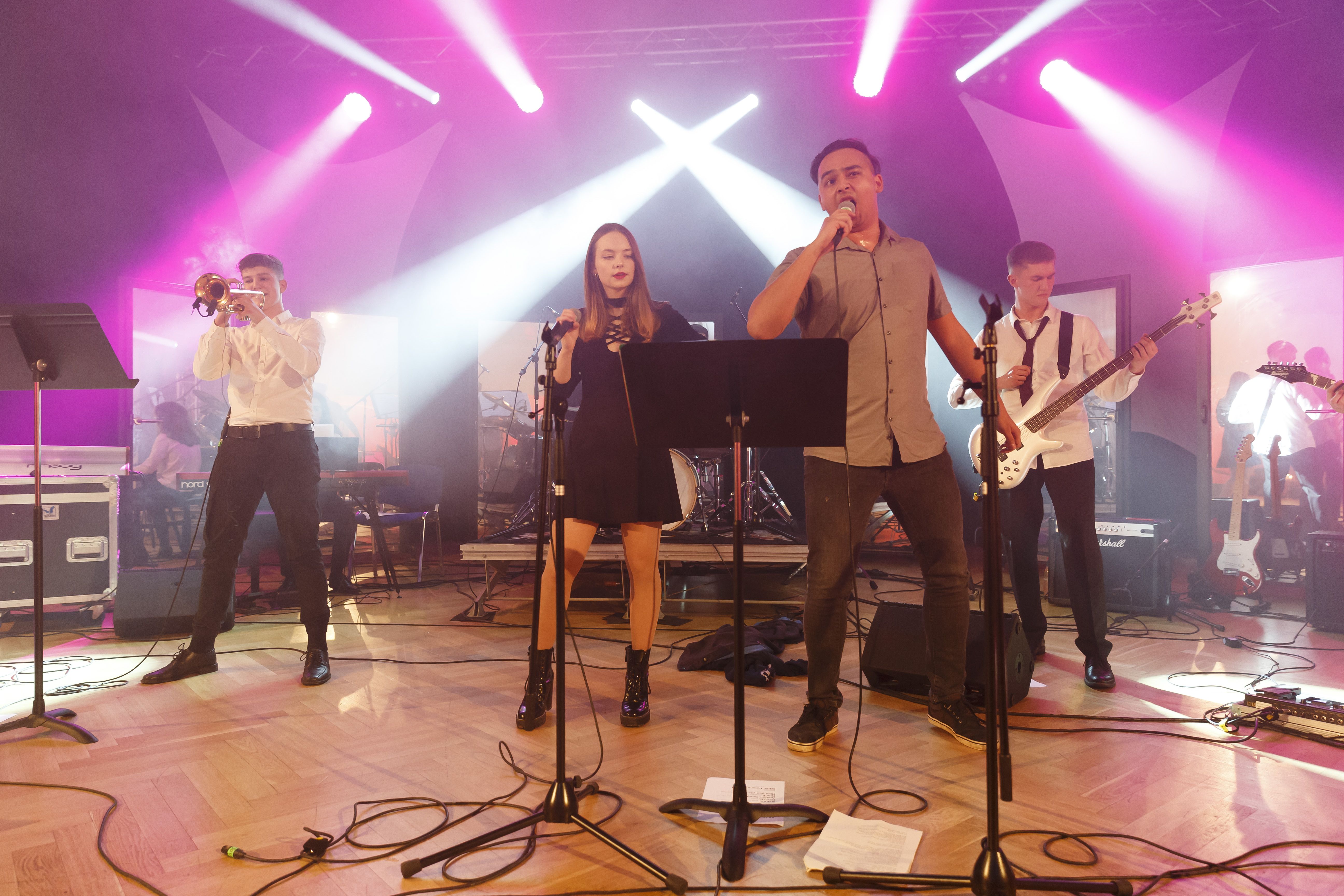 Tanzball Casino Royale Auswahl 44