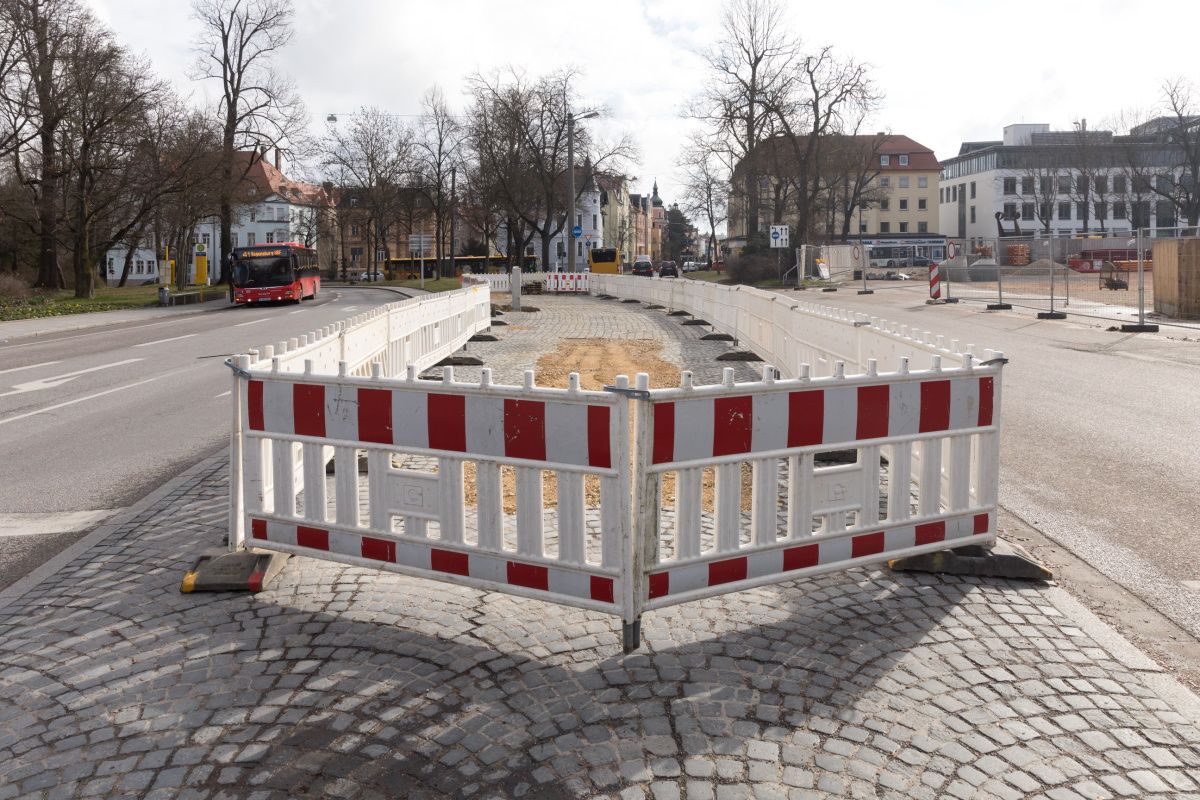 Fotografie - Blick auf das Keplerareal mit Abzäunung