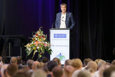 Fotografie: Ministerpräsident Dr. Markus Söder vor der Vollversammlung des Bayerischen Städtetags